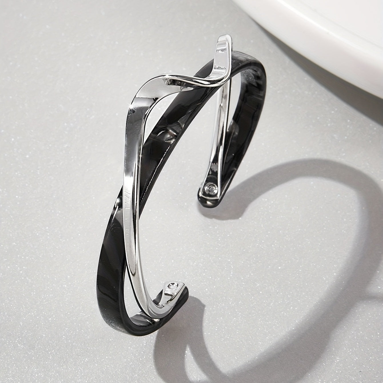 Bracciale Rigido a Forma di Onda Placcato in Oro 18K