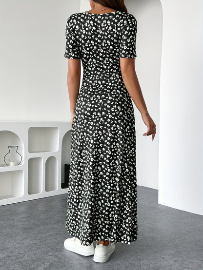 Summer Temperament, Elegant and Fashionable Design, and Loose Fitting, Suitable for Date Gatherings, Small Floral V-neck Dress
